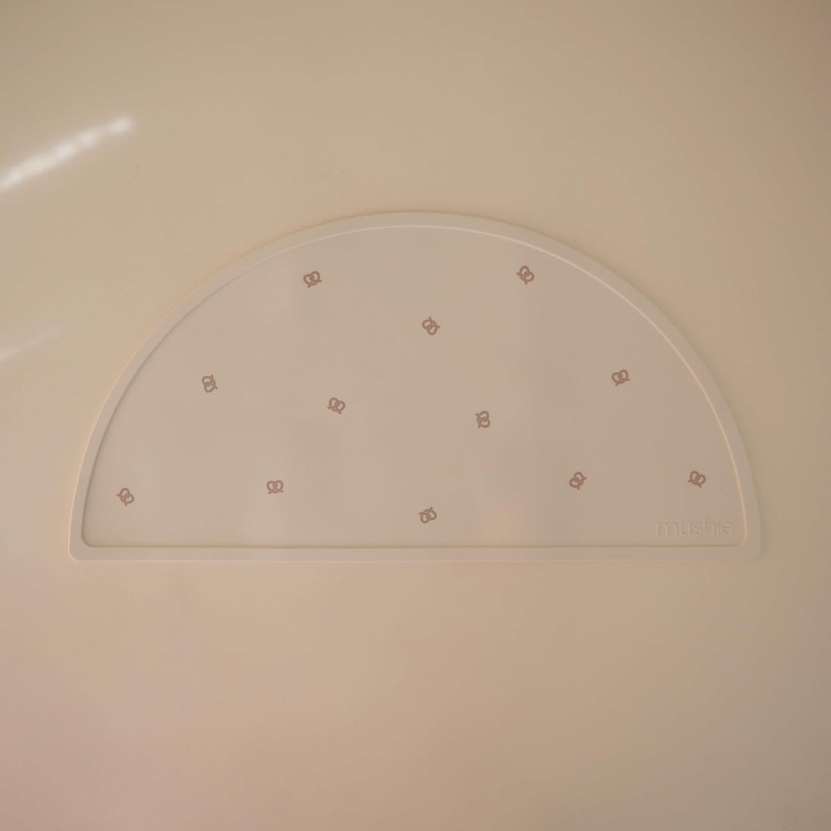 Silicone Placemat for Kids | BPA-Free Non-Slip Design (Dinosaurs)