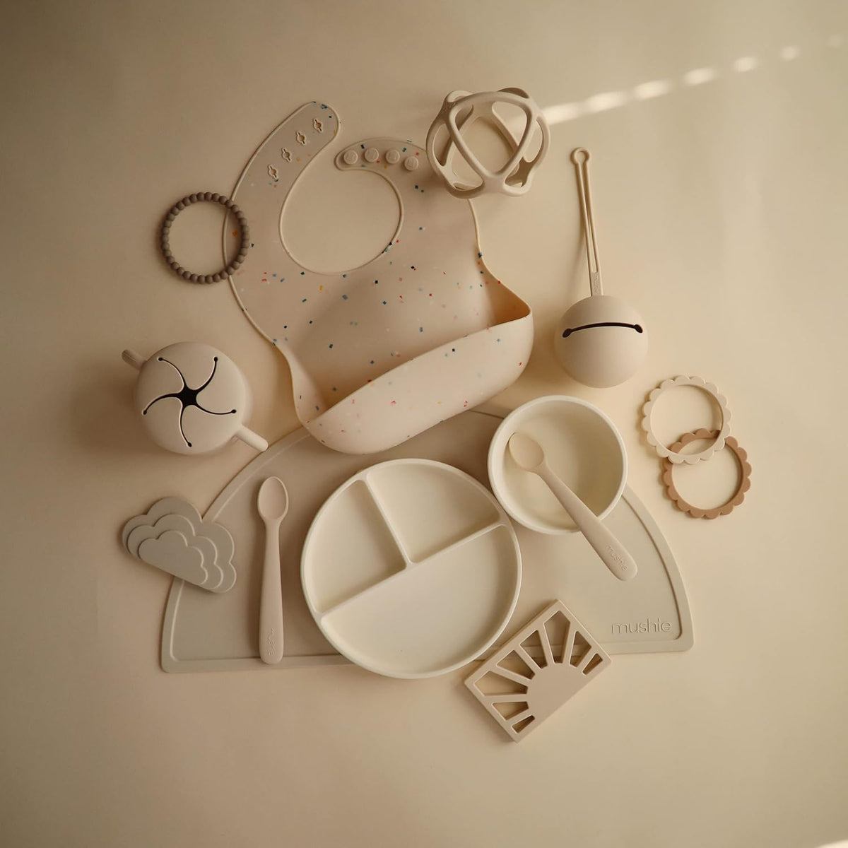 Silicone Placemat for Kids | BPA-Free Non-Slip Design (Dinosaurs)