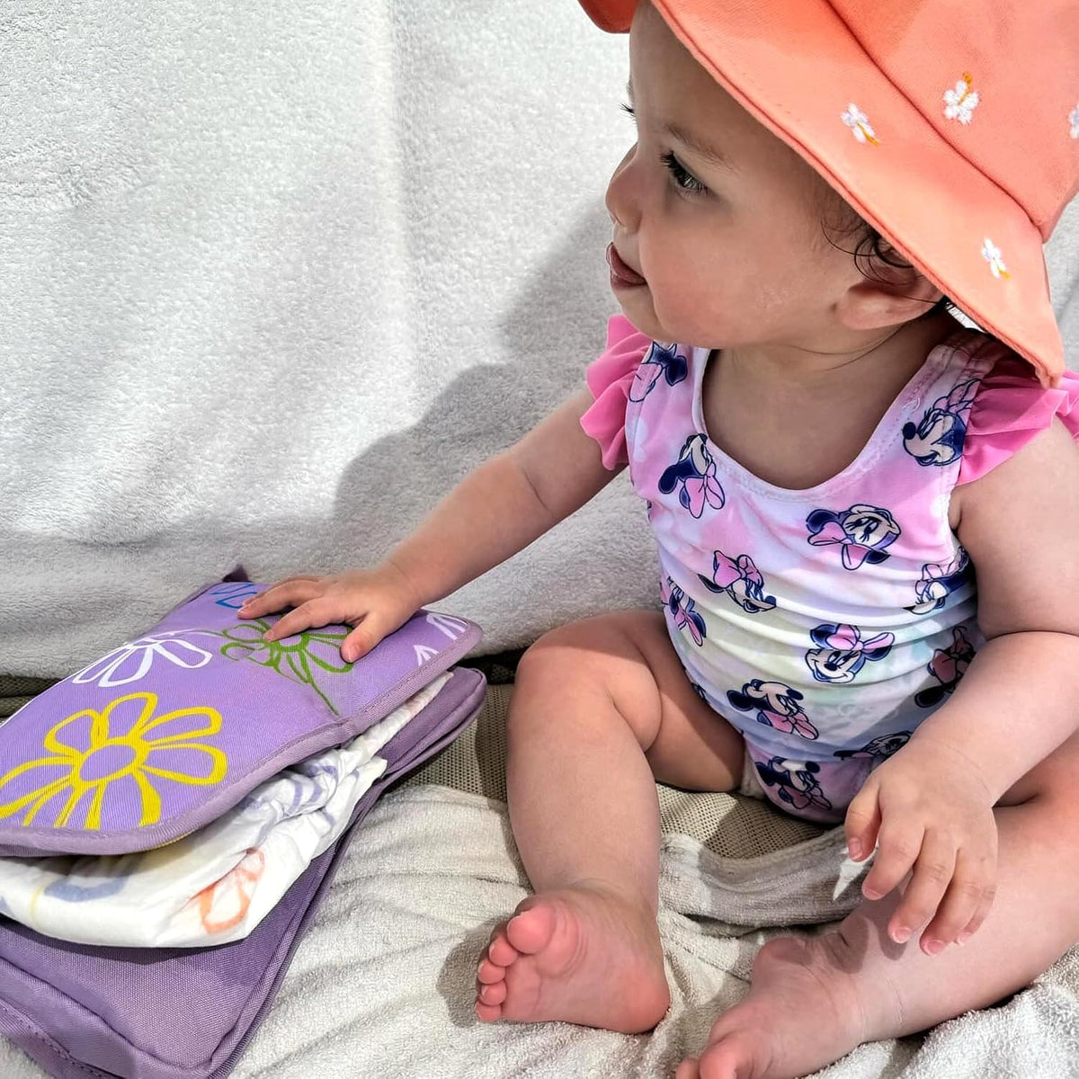 Portable Diaper Changing Pad | Foldable, Waterproof Baby Changing Pad With Stylish Wet Wipes Pouch | Travel Changing Pad For Newborn, Quick Access Baby Changing Mat For Diaper Bag Essentials