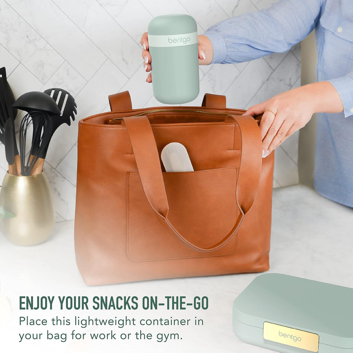 Snack Cup, Leak-Proof Snack Container with Toppings Compartment