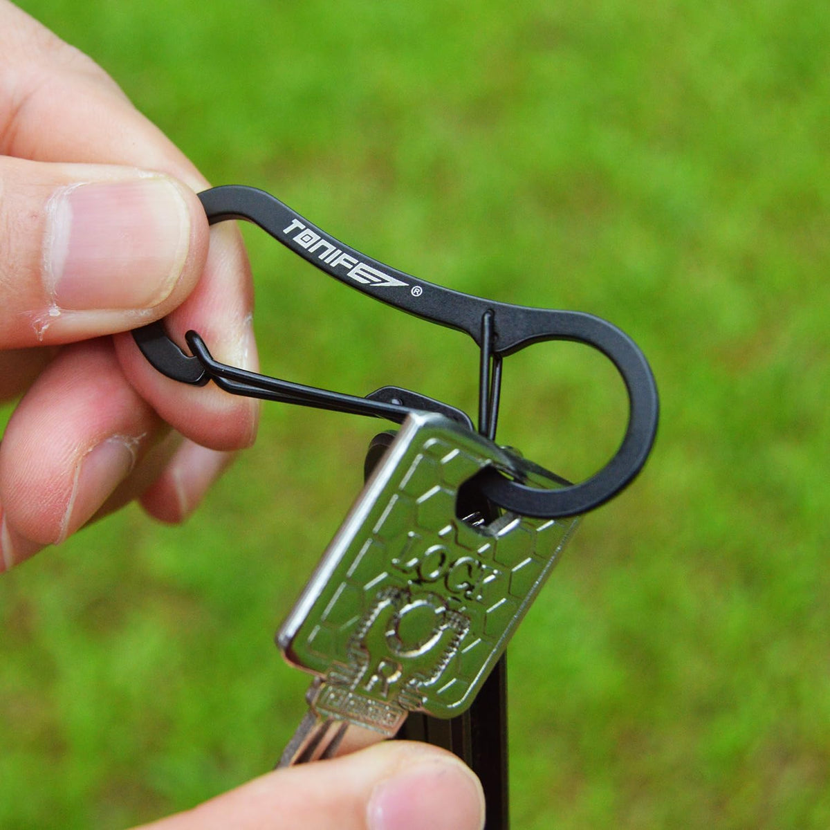 Carabiner Clip 2-Pack, Stainless Steel Carabiner Keychain, Spring Snap Hook for Dog Leash and Key Ring