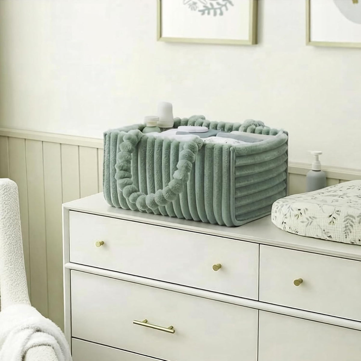 Baby Diaper Caddy Portable Diaper Caddy with Removable Dividers Soft Flannel Storage Bin ideal for Baby Essentials Toys Supplies White