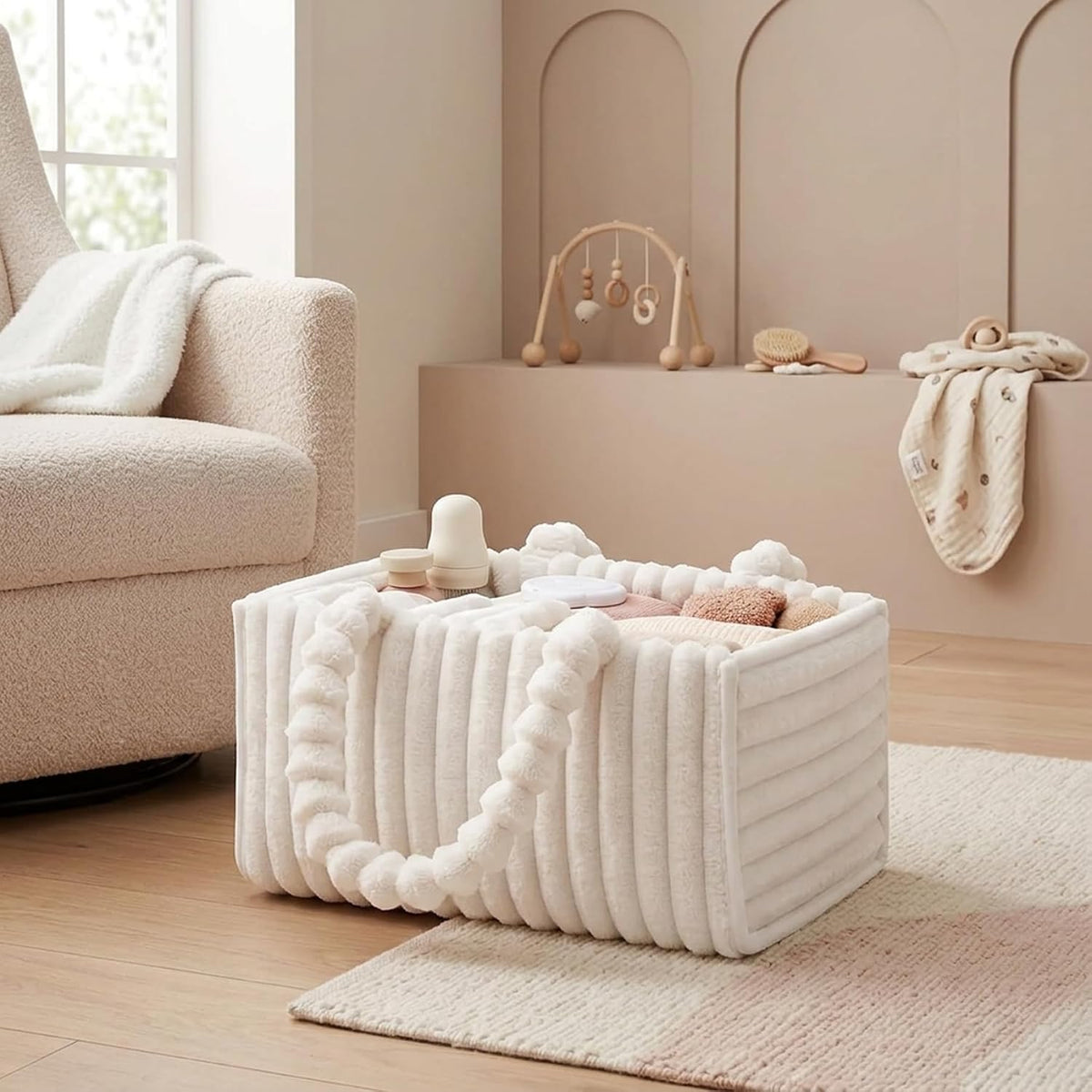 Baby Diaper Caddy Portable Diaper Caddy with Removable Dividers Soft Flannel Storage Bin ideal for Baby Essentials Toys Supplies White