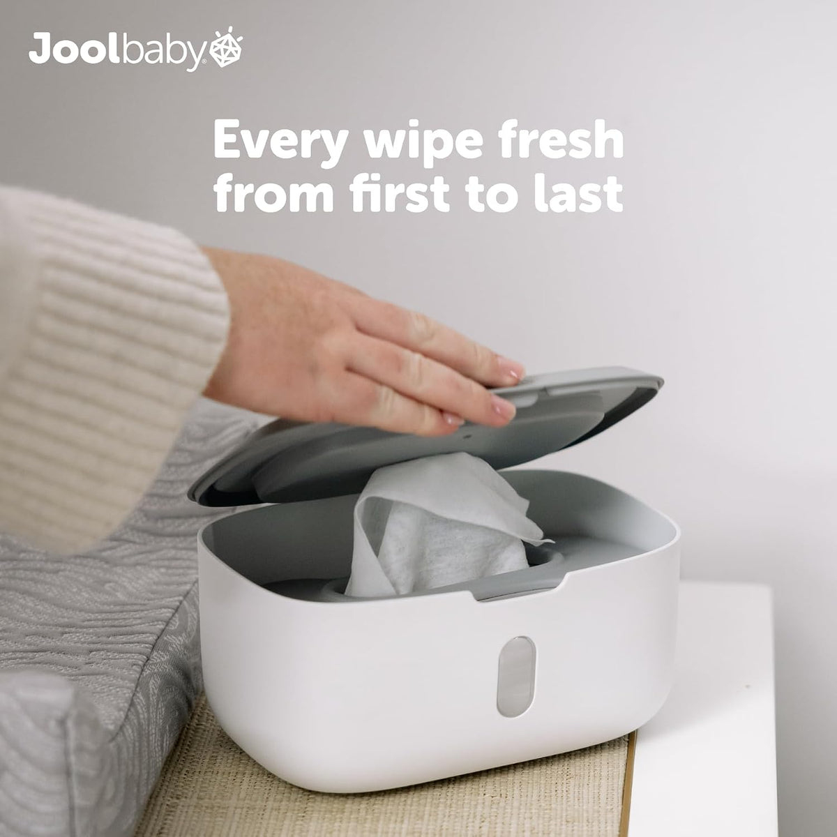 Wipes Dispenser – Built-in Changing Light (Oatmeal)
