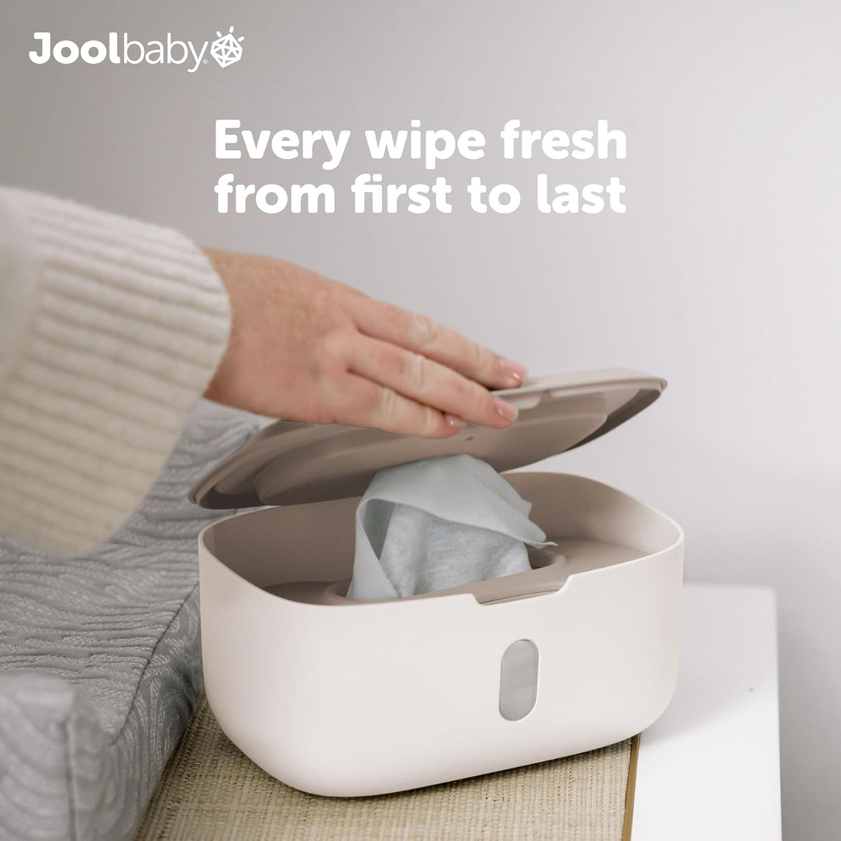 Wipes Dispenser – Built-in Changing Light (Oatmeal)