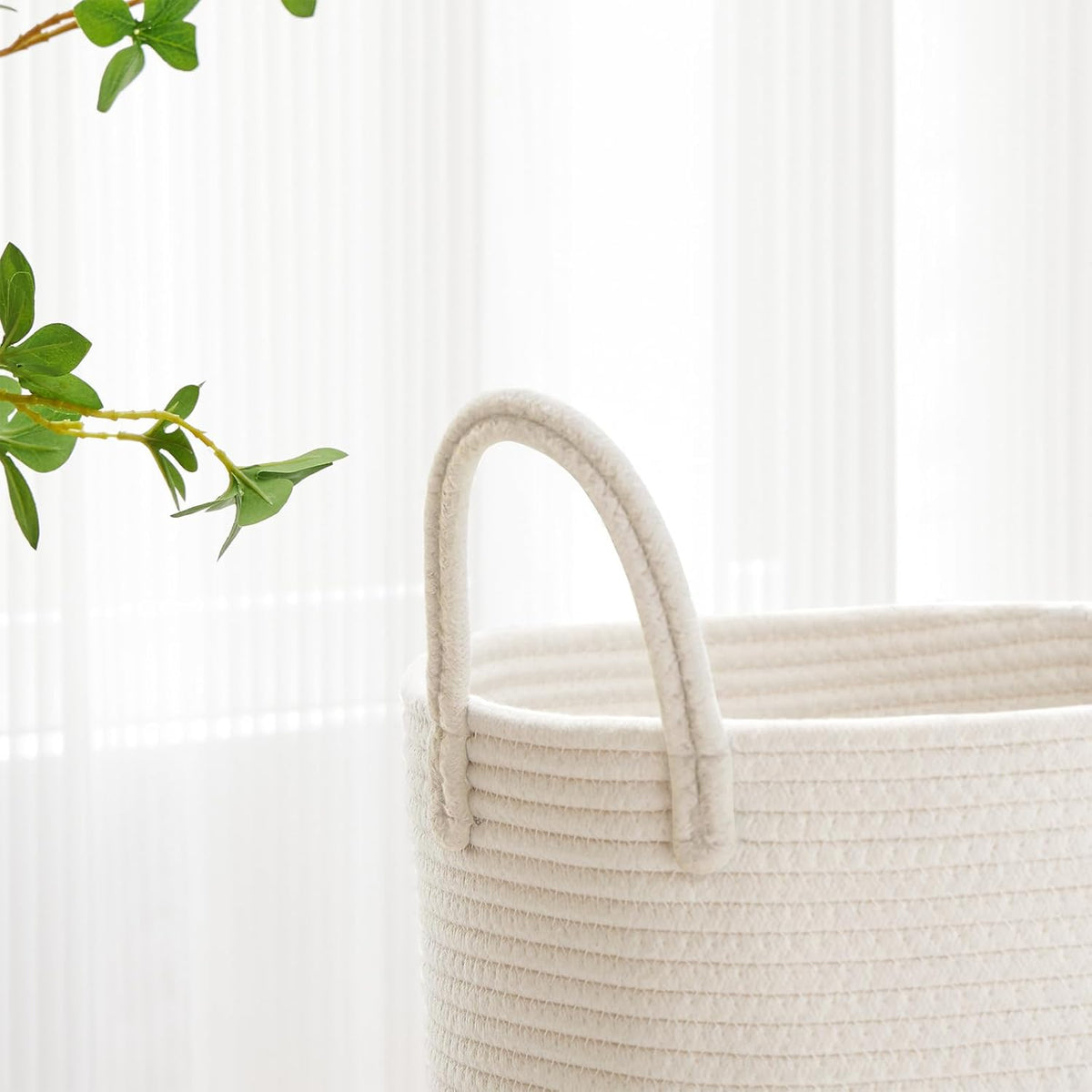 58L Tall Woven Laundry Basket Hamper, White Brown