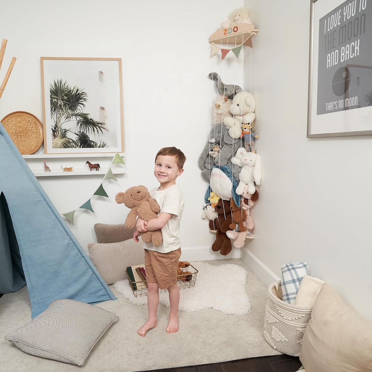 Stuffed Animal Storage Zoo with Decorative Muslin Garland - Toy Organizer