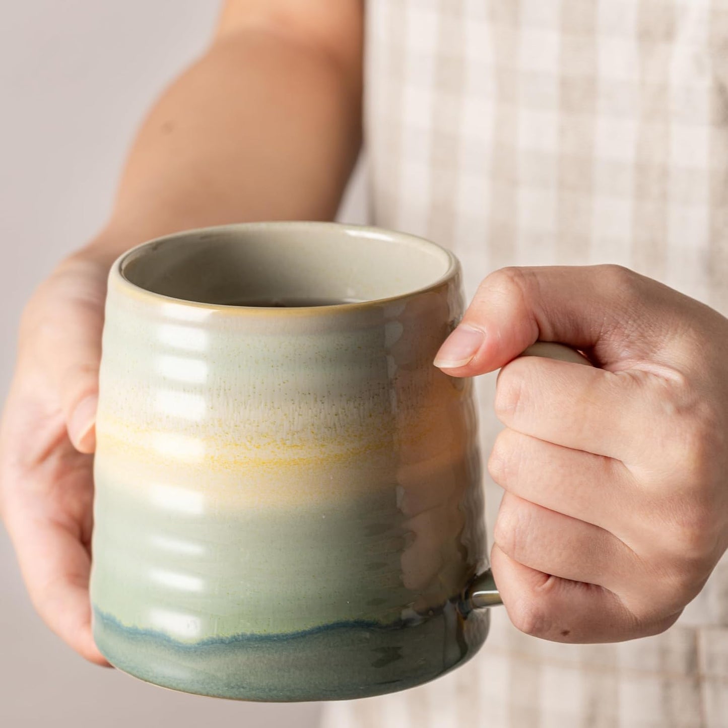 15.5oz Large Heavyweight Ceramic Mug, Reactive (Blue-Black) | 15.5oz Medium-Large, Heavy Weighted Stoneware, Reactive Transmutation Glaze, Microwave & Dishwasher Safe, Gift Box