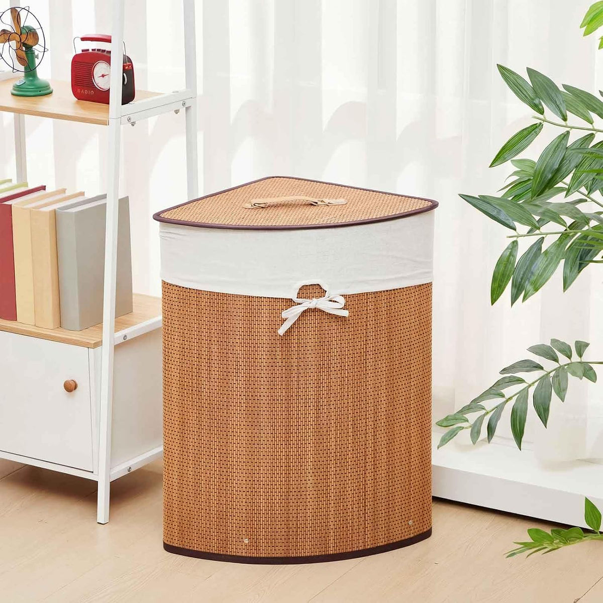 Corner Bamboo Laundry Hamper with Lid and Removable Liner Corner Bamboo Laundry Basket with Handle Washing Clothes Basket Storage Bin for Bedroom Bathroom(Brown,Vertical Slatted)