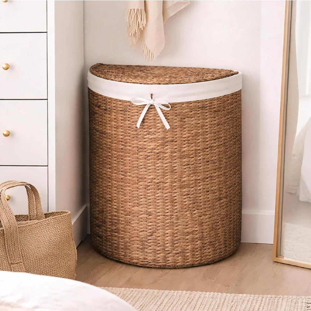 Half Moon Laundry Hamper w/Lid, Woven Half Round Laundry Basket, w/Removable Liner & Bult-in Handles for Bathroom, Bedroom & Laundry Room - Chestnut