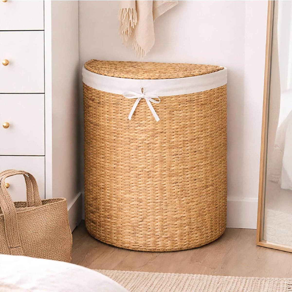 Half Moon Laundry Hamper w/Lid, Woven Half Round Laundry Basket, w/Removable Liner & Bult-in Handles for Bathroom, Bedroom & Laundry Room - Chestnut