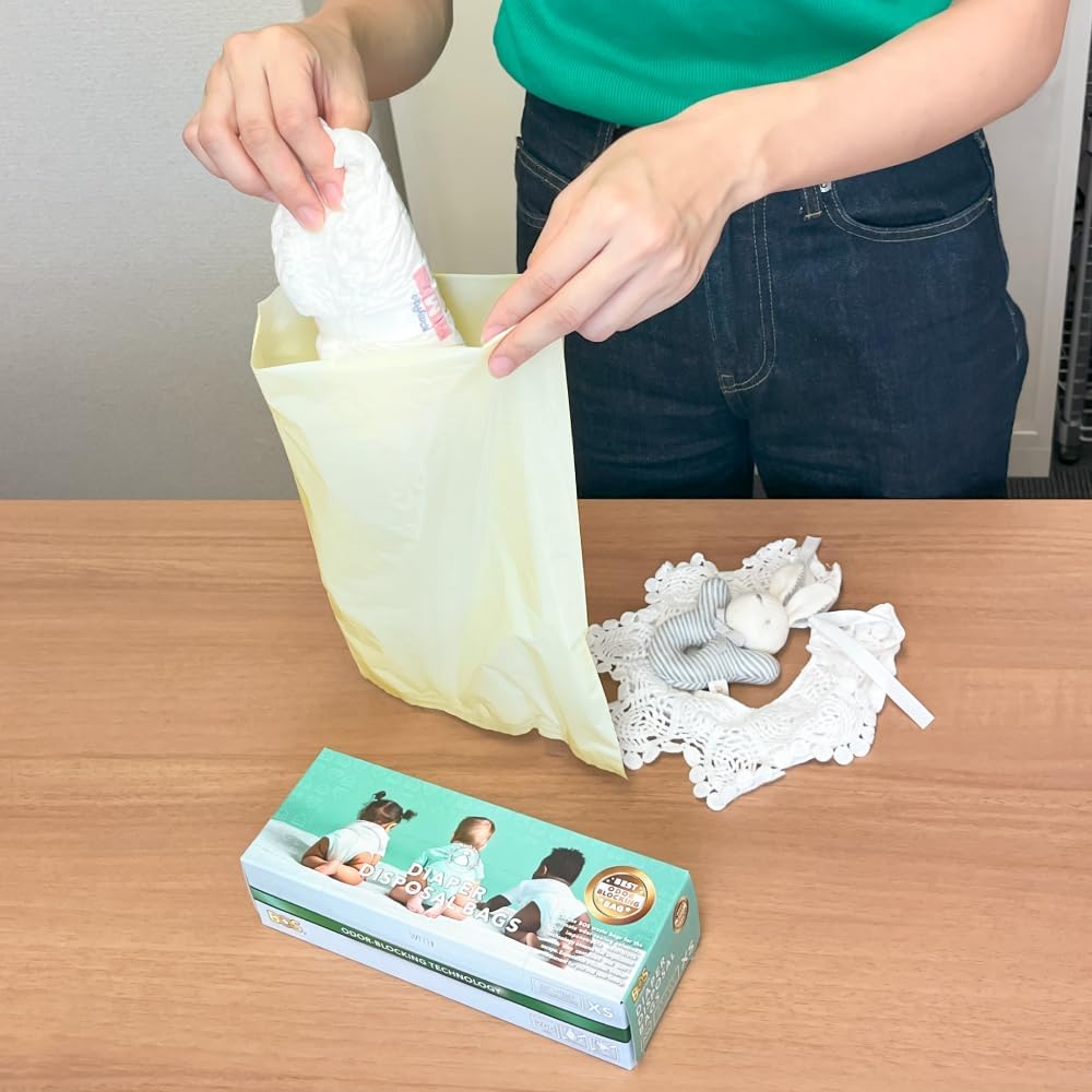 Odor-Locking Diaper Disposal Bags, Made in Japan, Unscented Smell Blocking Technology, Small, 90 count