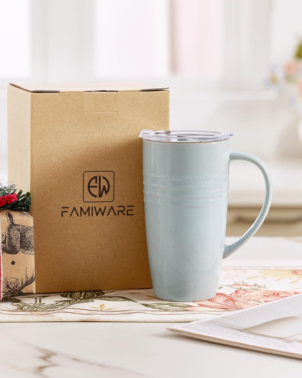 Jupiter Large Coffee Mug, 20oz Coffee Mug with Lid, Ceramic Cup | Stoneware Cup with Handle for Coffee, Latte, Cappuccino, Tea, Cocoa, Milk, Microwave and Dishwasher Safe, Light Pink