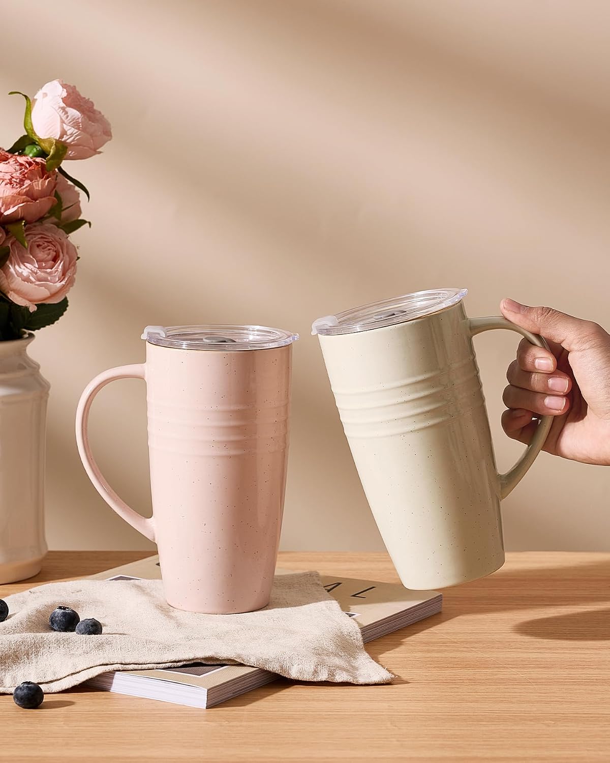 Jupiter Large Coffee Mug, 20oz Coffee Mug with Lid, Ceramic Cup | Stoneware Cup with Handle for Coffee, Latte, Cappuccino, Tea, Cocoa, Milk, Microwave and Dishwasher Safe, Light Pink