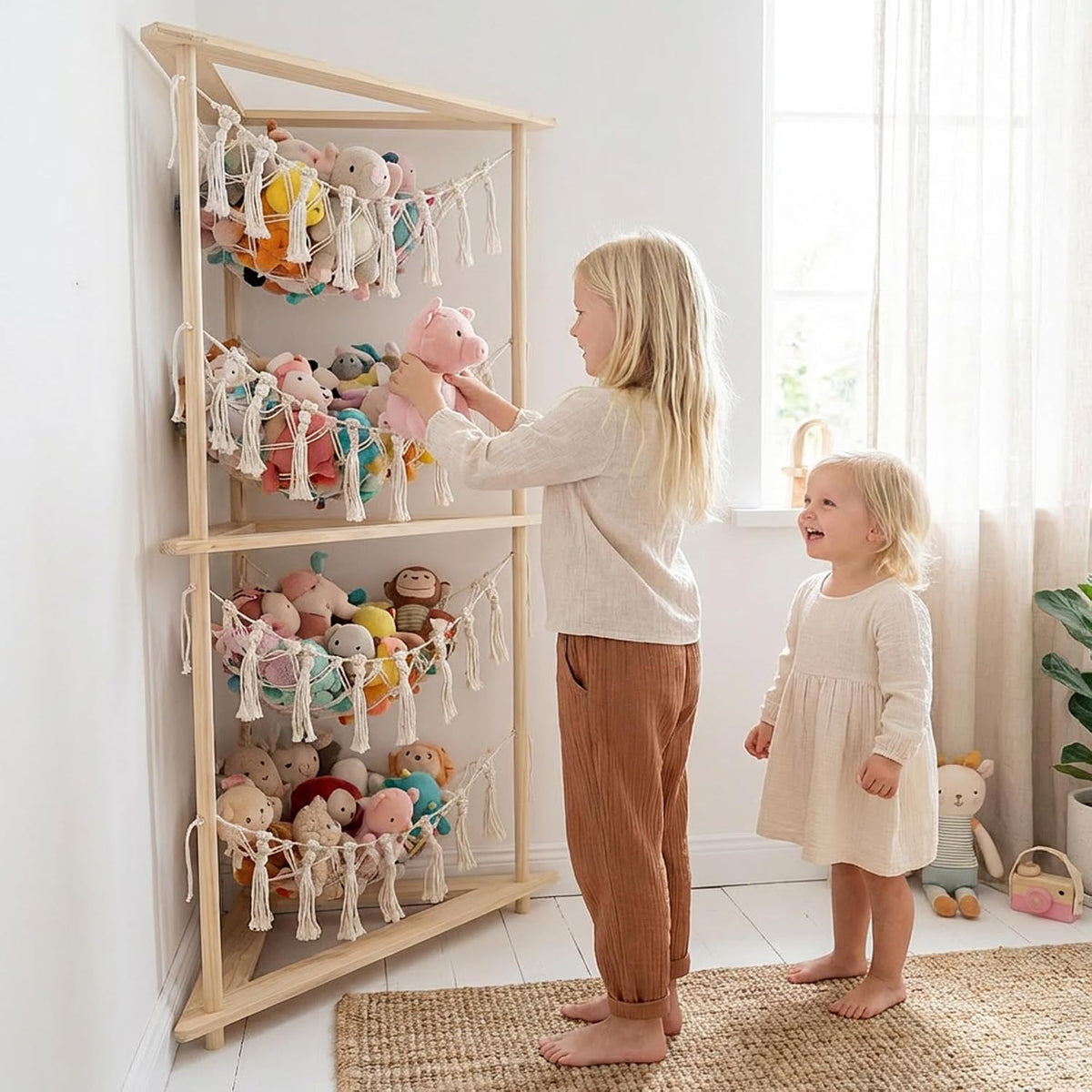 Wooden Corner Stuffed Animal Storage Organizer, 4-Tier Boho Macrame Toy Hammock Display Shelf, Free-Standing Open-Access Teddy Bear Zoo Holder for Nursery, Playroom & Kids Bedroom