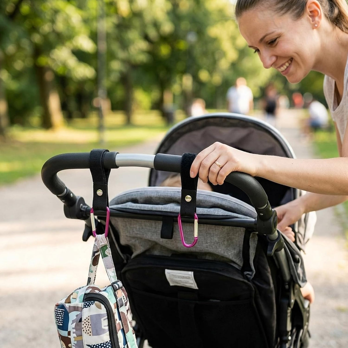 Stroller Storage Bag with 2 Pack Carabiner Universal Non-Slip Adjustable Stroller Attachment for Mommy