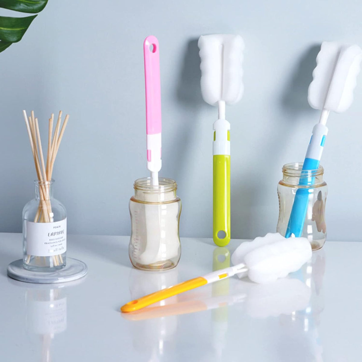 Cleaning Brush Set, Portable Bottle & Nipple Brushes Sponge Material, Soft & Fluffy Texture, Comfortable Grip, Hanging Holes, BPA Free, Ideal for Baby Bottles & Cups