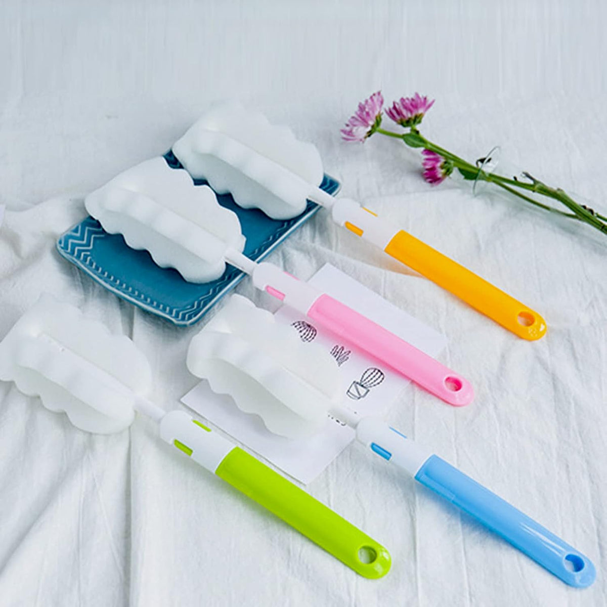 Cleaning Brush Set, Portable Bottle & Nipple Brushes Sponge Material, Soft & Fluffy Texture, Comfortable Grip, Hanging Holes, BPA Free, Ideal for Baby Bottles & Cups