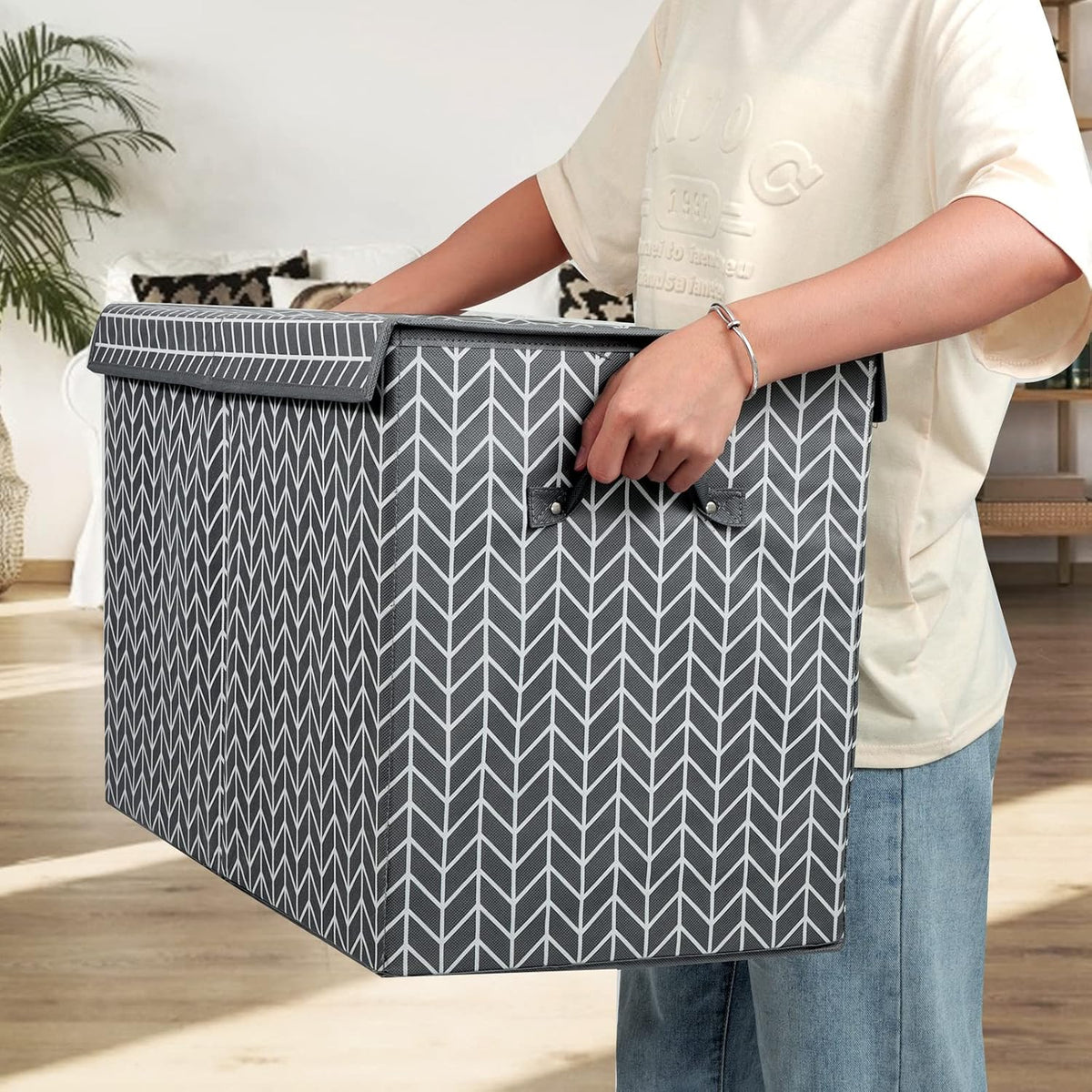 Toy Box Storage Chest with Divider, Large Sturdy Toy Bin Organizer Basket with Lid for Kids, Boys, Girls, Nursery, Living Room, Bedroom, Playroom, Closet, 25"x13" x16"(Gradient Grey)