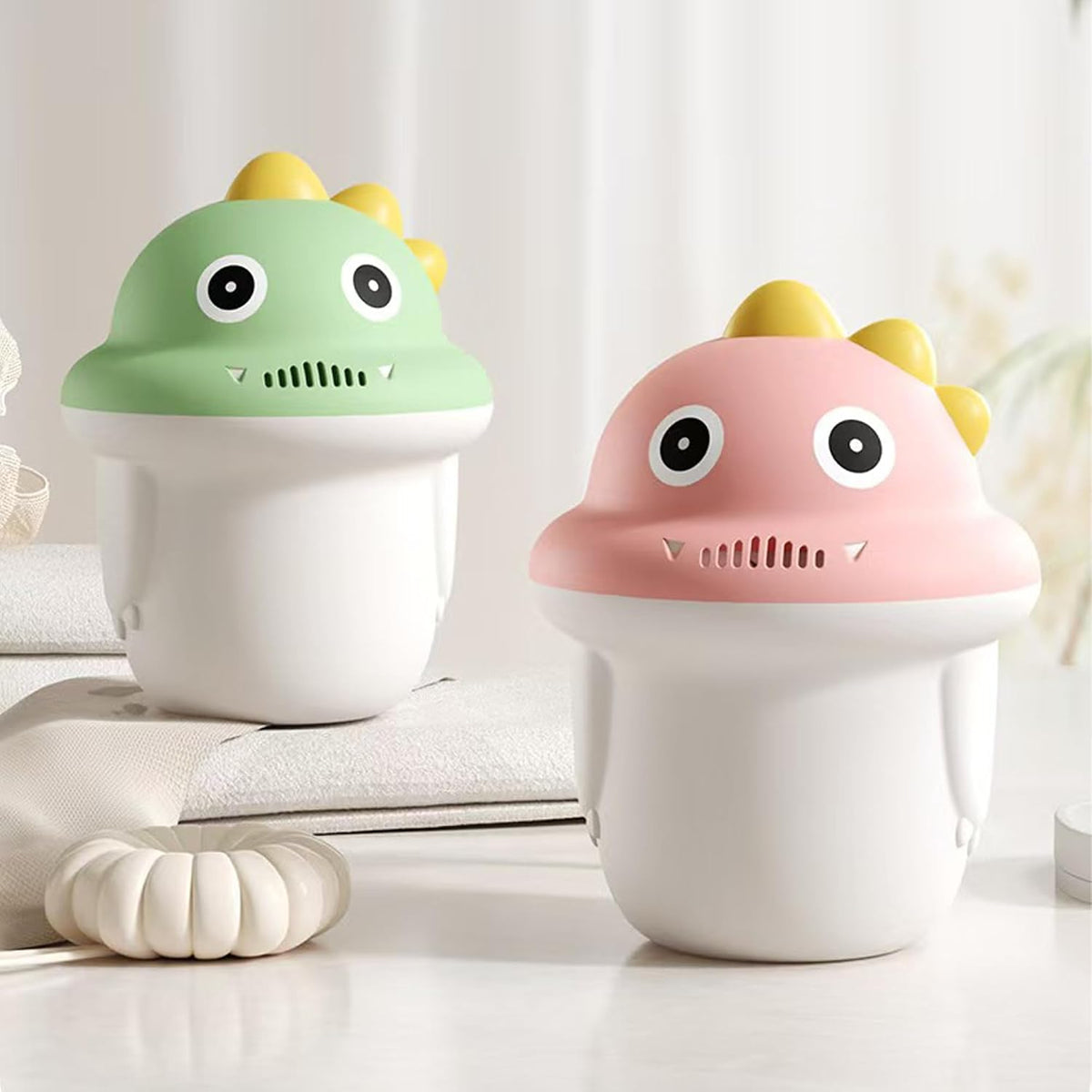 Baby Bath Rinse Cup, Shampoo Bath Rinser with Easy-Grip Handle, Tear-Free Design for Infants, Toddlers and Kids (Pink)