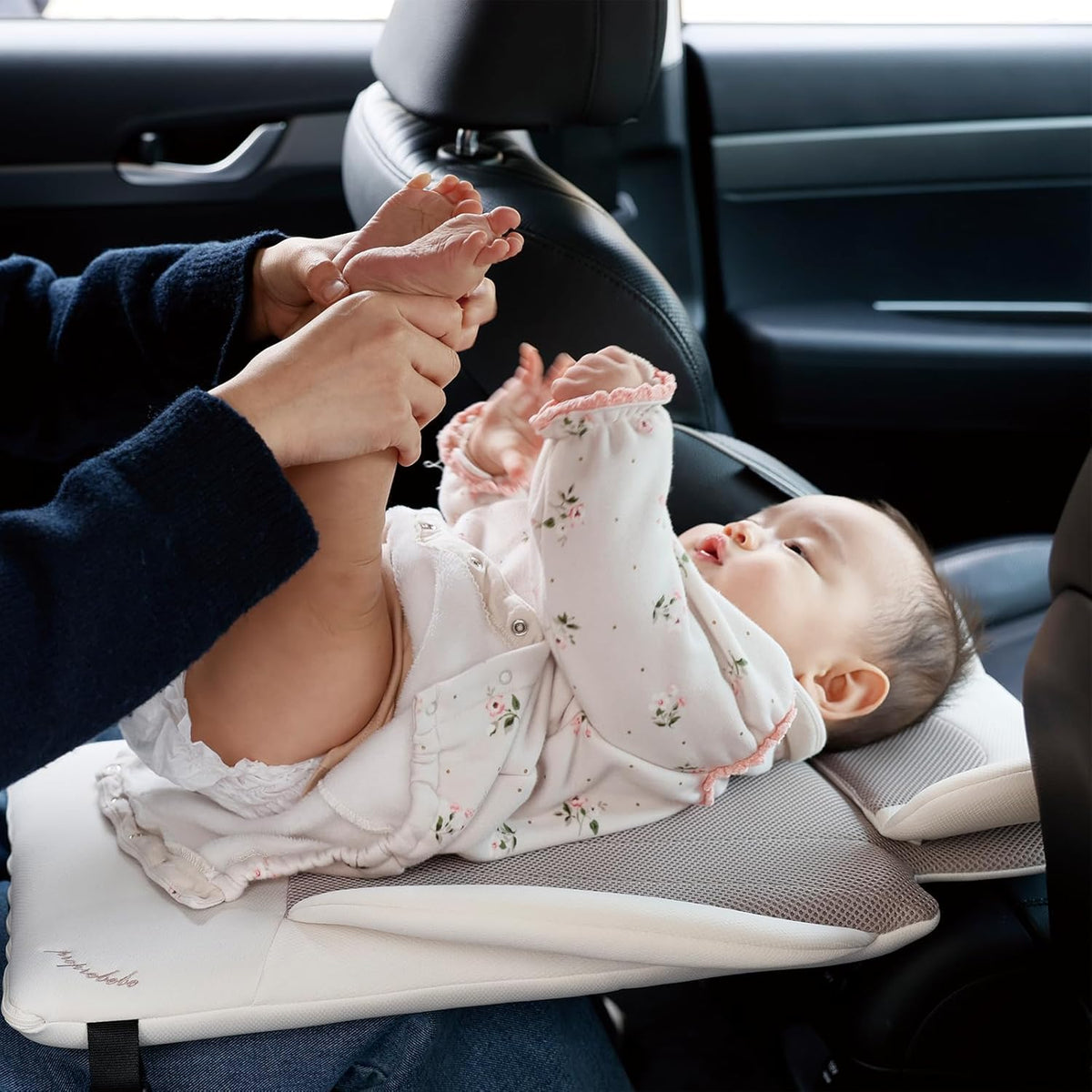 PPBB – Portable Diaper Changing Pad for Car – Smart Baby Changing Pad & Travel Diaper Changer, for Newborns – Travel Changing Station for Baby – Ivory/Black