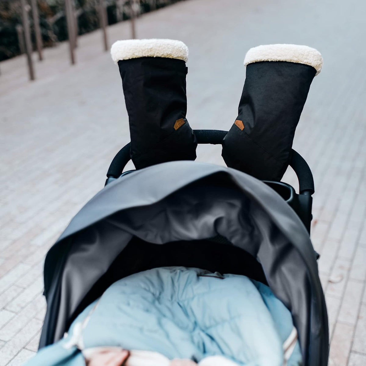 Bundle Me Bundlemitts, Cozy Gloves, Hand Mittens, Attaches to Stroller