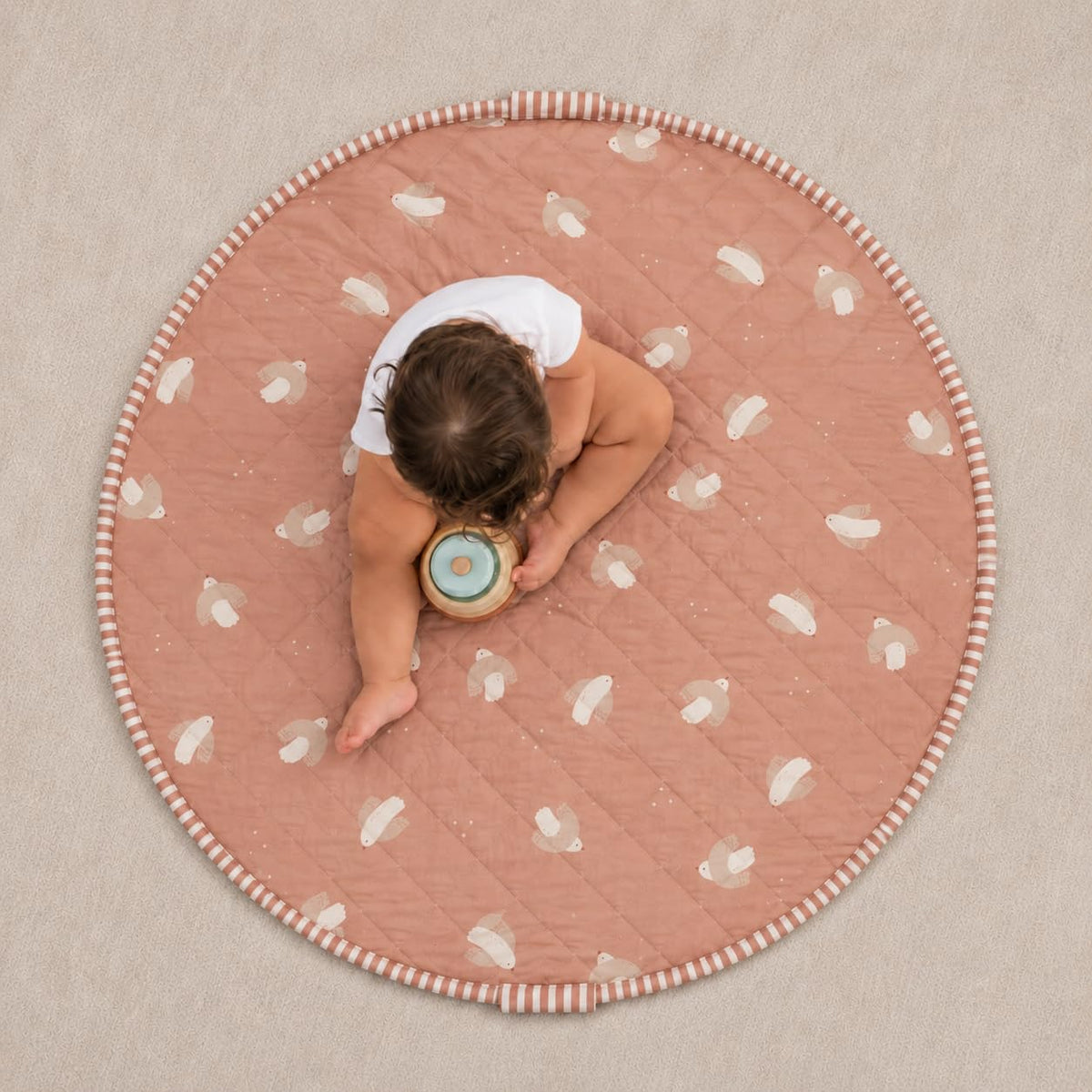 2-in-1 Quilted Baby Play Mat & Toy Storage Bag | Large Cotton Floor Activity Mat with Drawstring Toy Organizer | Portable, Machine Washable | OEKO-TEX Cotton (Birds, 47 Inches)