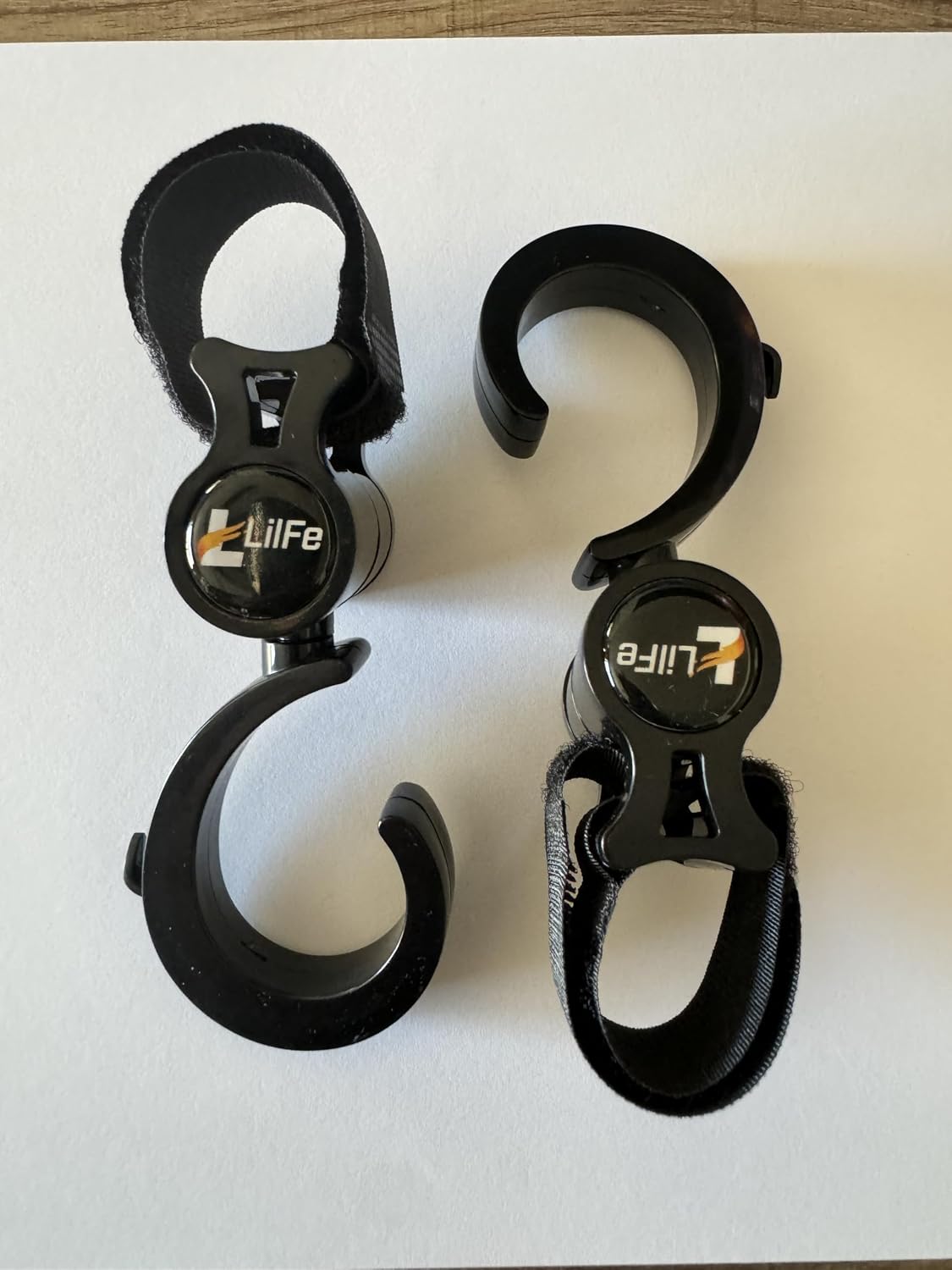 2 Pcs Black Baby Stroller Hooks for Hanging | Multipurpose Stroller Straps with Durable and Stylish Stroller Clips for Diaper Bags | The Perfect Mummy Hook for Pram, Wheelchair, Shopping and Pet Carts