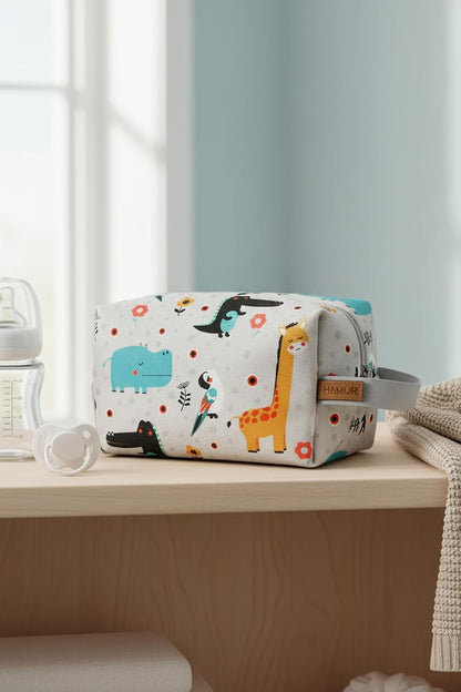 Reusable Wet Dry Bag – Water-Repellent Travel Organizer with Protective Inner Lining for Baby Diapers, Swimwear, Gym Clothes, or Toiletries, Animal Wet Dry Bag