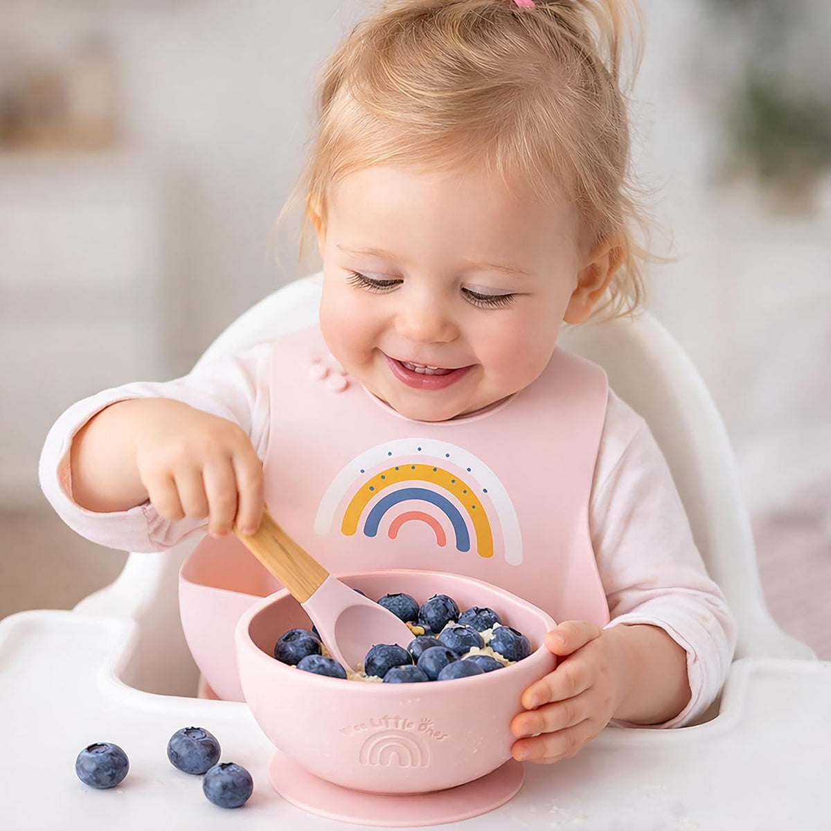 Baby Silicone Bib and Suction Bowl Set – Baby Led Weaning Feeding Set with Adjustable Bib, Food Catcher Pocket, Strong Suction Bowl & Spoon, BPA Free Dishwasher Safe, 6–36 Months