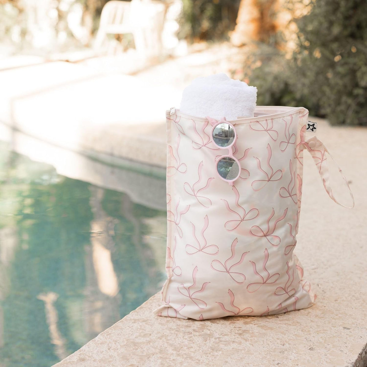 Mess Proof Wet Bags | Reusable Waterproof Wet Bags for Swimsuits | Baby Clothes | Travel & Diaper Bag (Pink, Brown Checkers) - Colors A