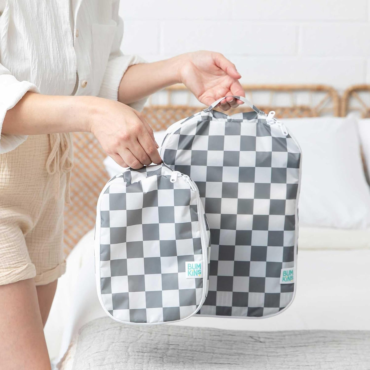 Packing Cubes for Travel Bag, Organize Luggage with Compression Bags, Essential Traveling Accessories to Pack Carry On Suitcase, Must for Clothes or Toiletries, Set of 2 Sizes, Palm Trees
