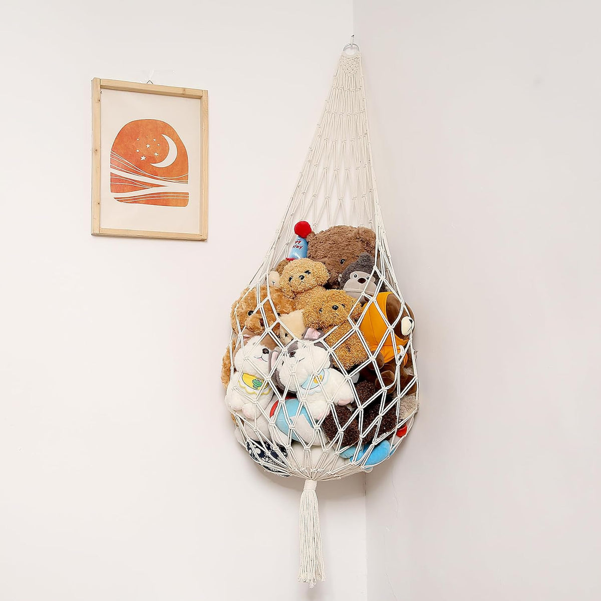Stuffed Animal Hammock Corner, Boho Macrame Plush Toy Storage Net for Wall, Hanging Stuffed Animal Holder for Nursery, Playroom, Kids Room, Cream