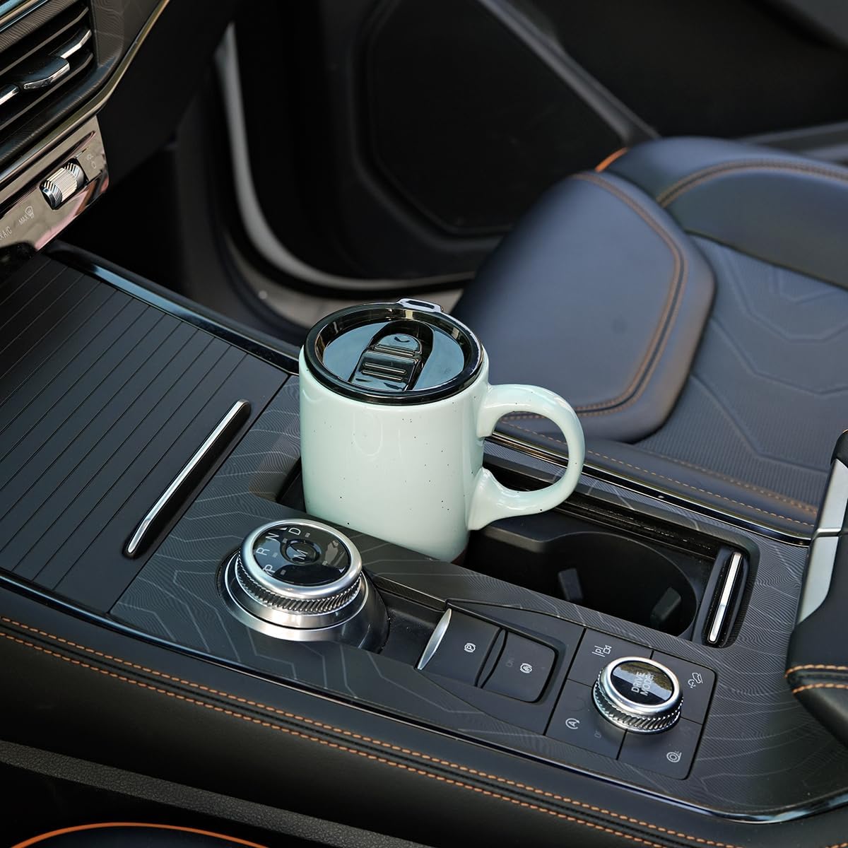 Ceramic Travel Coffee Mug with Handle and Lid, 18 oz, Portable Coffee Cup for Car Cup Holder, Microwave and Dishwasher Safe (Black)