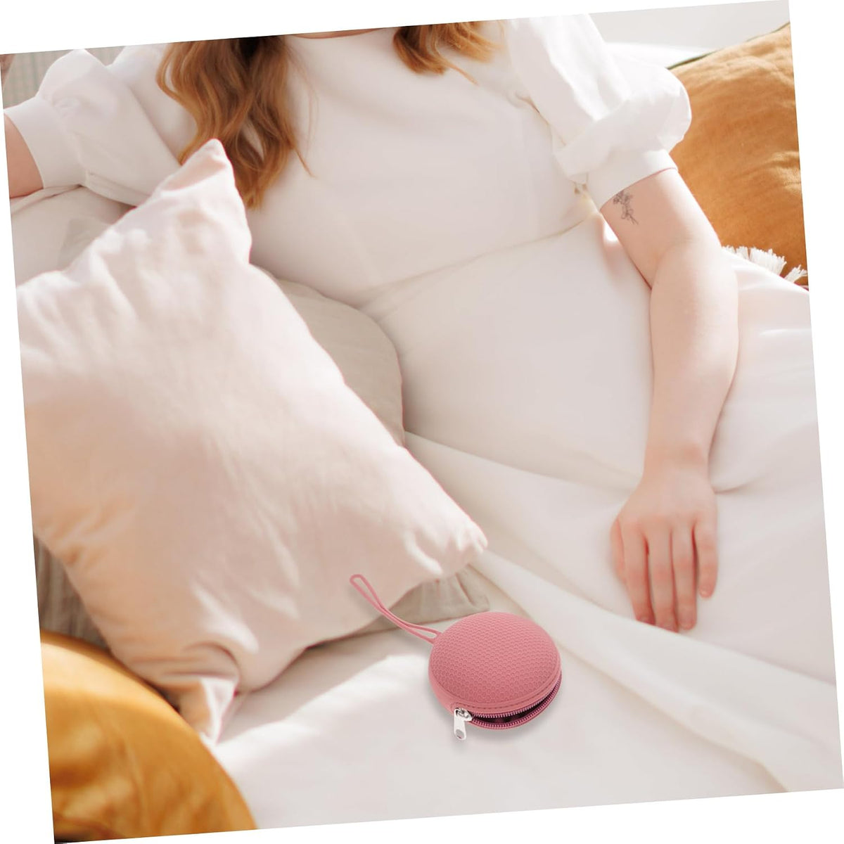 Silicone Travel Storage Bag for Pacifiers Washable Coin and Key Holder Compact and Portable Design for Travel Accessories
