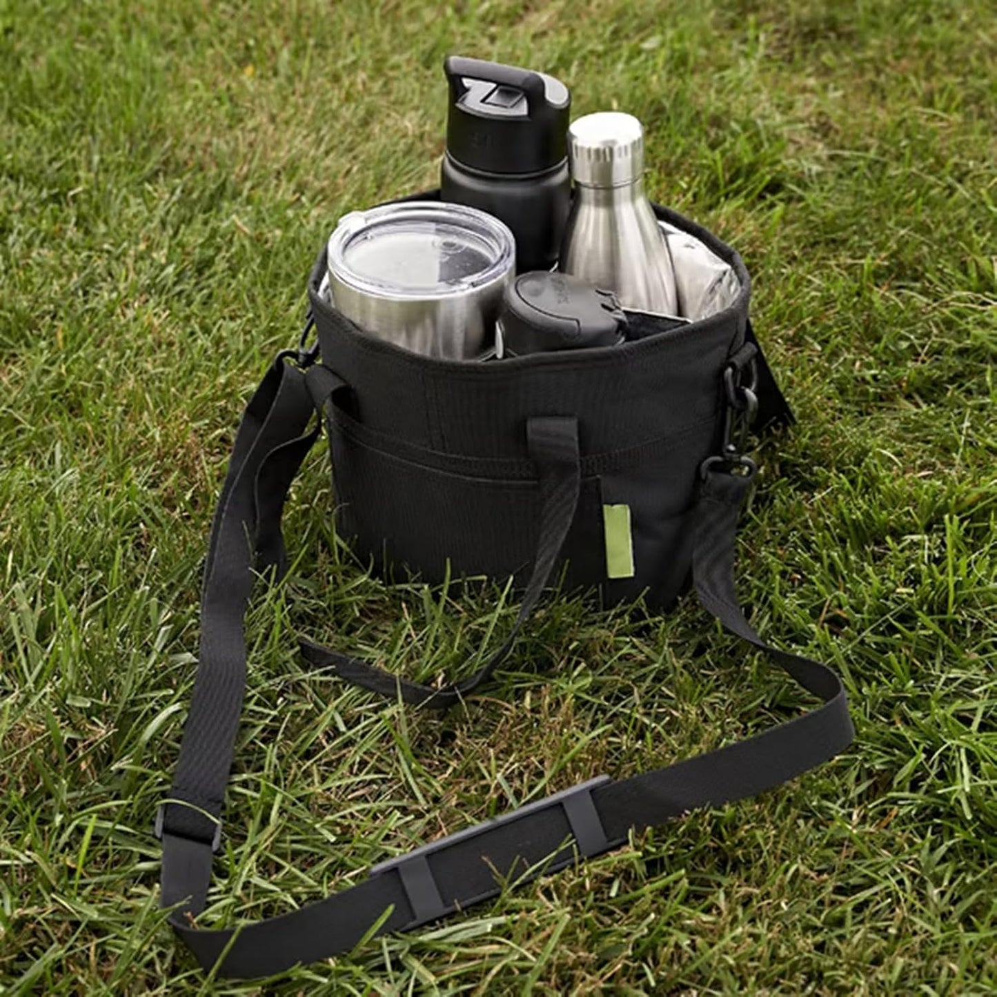 Family Size 4 Compartment Drink Carrier Bag, Cup Carrier Caddy for Hot & Cold Drinks, Portable Cup Holder for Car Travel, Beach, Picnic, Camping & Commute (Pink)