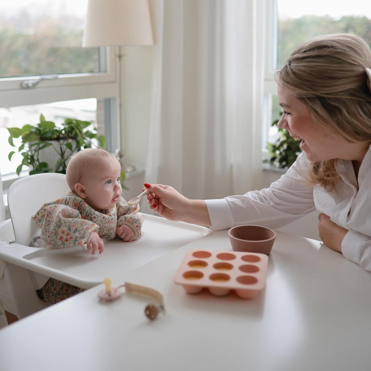 Silicone Baby Food Freezer Tray with Lid | 9 Cups x 1.5oz | BPA Free Storage Container (Blush)