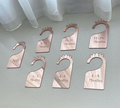 Baby Closet Dividers,Set of 7 Acrylic Mirror Baby Clothes Organizers for Wardrobe Closet Home Nursery from Newborn to 24 Months (Gold Mirror, Model 1)