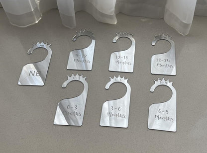 Baby Closet Dividers,Set of 7 Acrylic Mirror Baby Clothes Organizers for Wardrobe Closet Home Nursery from Newborn to 24 Months (Gold Mirror, Model 1)