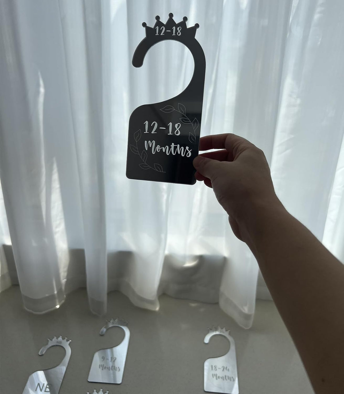 Baby Closet Dividers,Set of 7 Acrylic Mirror Baby Clothes Organizers for Wardrobe Closet Home Nursery from Newborn to 24 Months (Gold Mirror, Model 1)