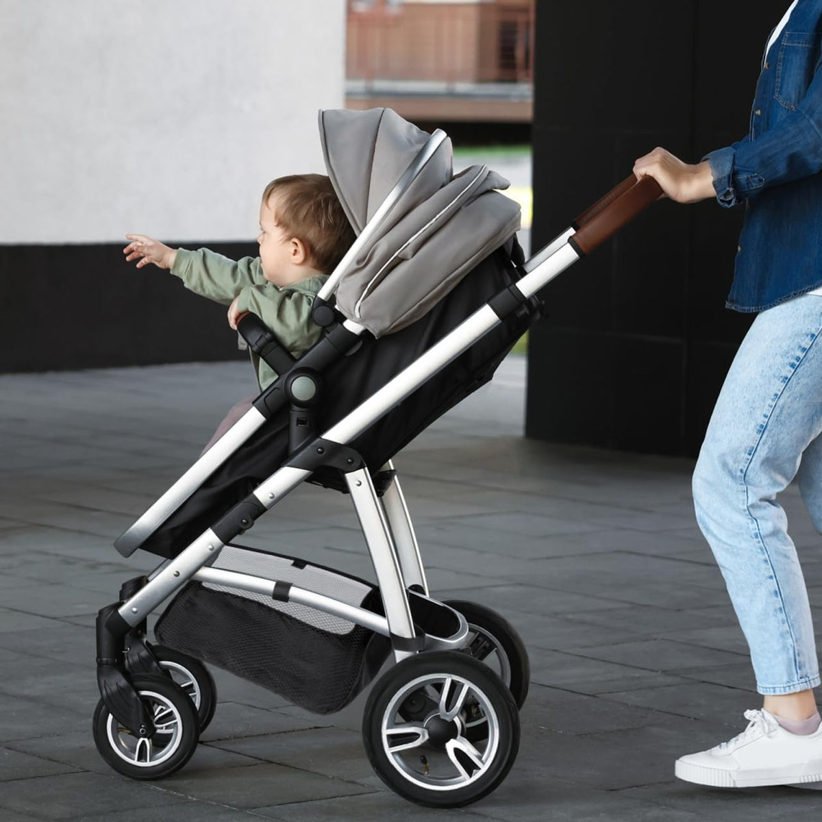 Baby Stroller Storage Basket Organizer under Stroller Bottom Bag Lightweight Portable Large Capacity for Baby Essentials