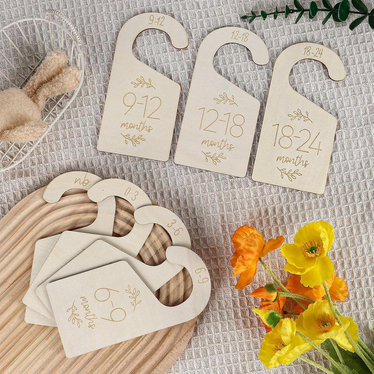 7 Pcs Wooden Baby Closet Dividers, Double-Sided Baby Clothes Size Hanger Organizer from Newborn to 24 Months, Nursery Closet Dividers for Girls and Boys Room Nursery Decor