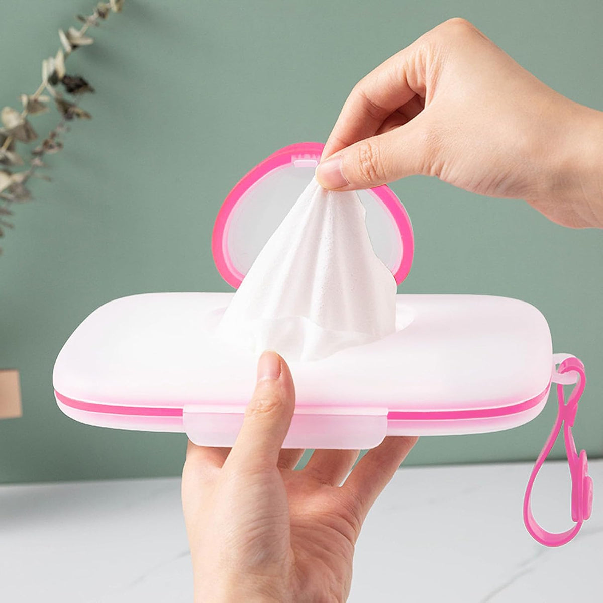 Wipes Dispenser Portable Wipes Container, Travel Wipes Case, Reusable Wipe Holder for Diaper Bag, Refillable Wipes Pouch for Outdoor Cars