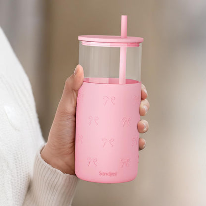 Glass Tumbler with Straw and Lid, Glass Water Bottle with Silicone Sleeve 20oz, Smoothie, Iced Coffee Cup, Gifts for Women Teen Girls Birthday Christmas (Cream)