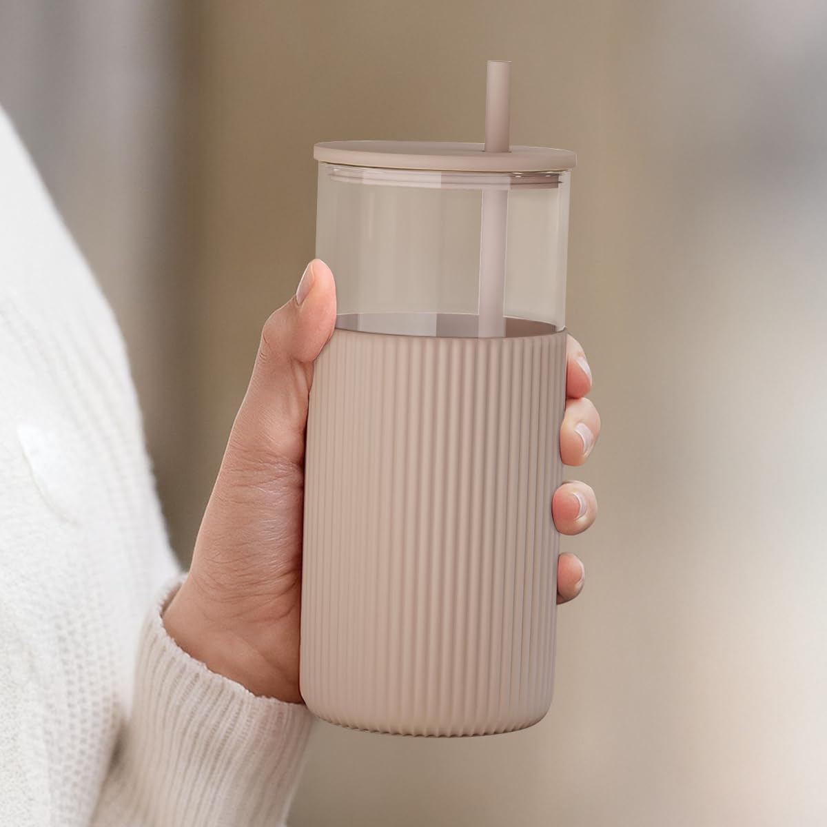Glass Tumbler with Straw and Lid, Glass Water Bottle with Silicone Sleeve 20oz, Smoothie, Iced Coffee Cup, Gifts for Women Teen Girls Birthday Christmas (Cream)