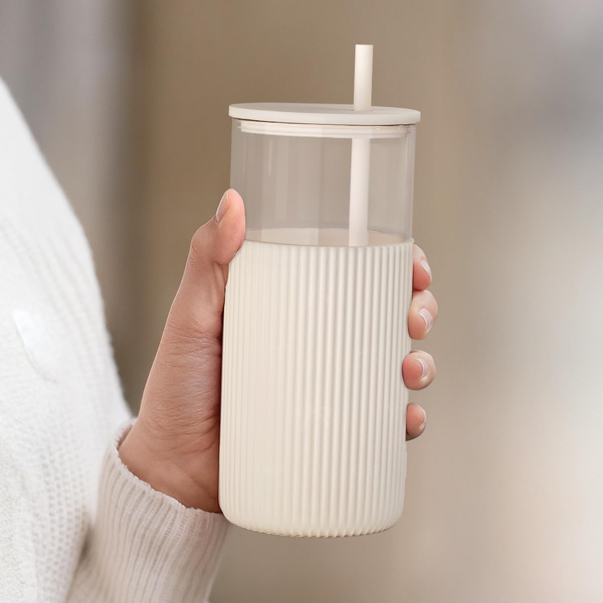 Glass Tumbler with Straw and Lid, Glass Water Bottle with Silicone Sleeve 20oz, Smoothie, Iced Coffee Cup, Gifts for Women Teen Girls Birthday Christmas (Cream)