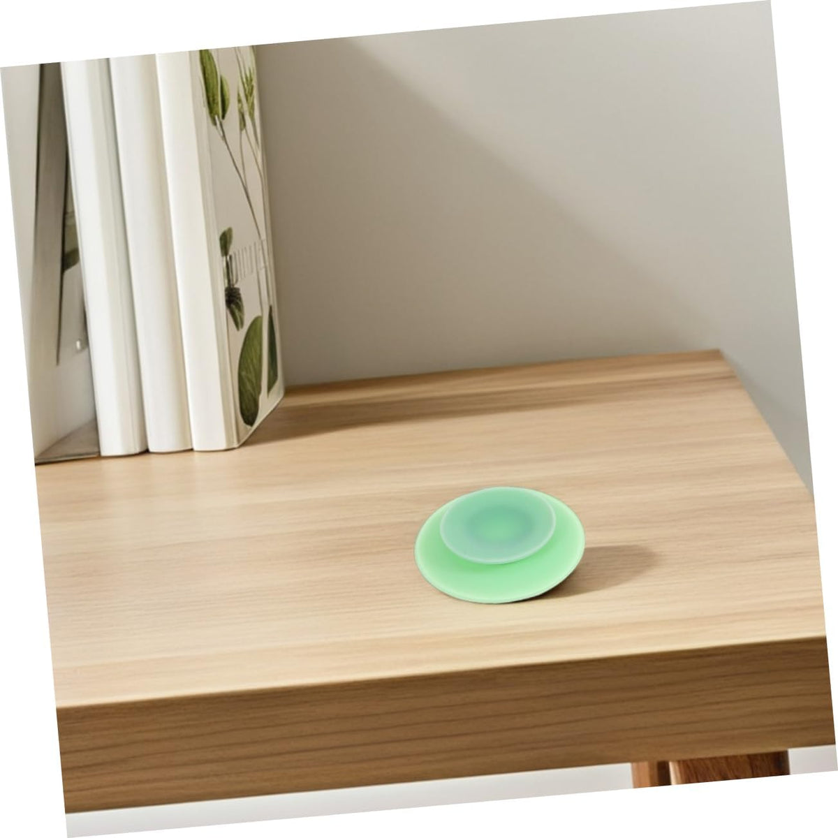 Double Sided Silicone Suction Cup Pad Boys and Girls Tableware Plate Bowl Sucker Suction Base for Plate Silicone Sucker for Boys and Girls