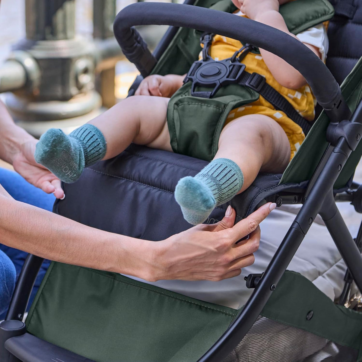 Ingenuity Universal Convenience Stroller Rain Cover, Baby Weather Shield for Rain, Wind & Snow, Fits Most Strollers with Car Seat, Vented Airflow, High Visibility, Easy Install & Storage – Clear